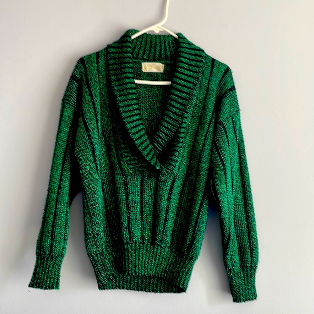 Sweater green and black size S